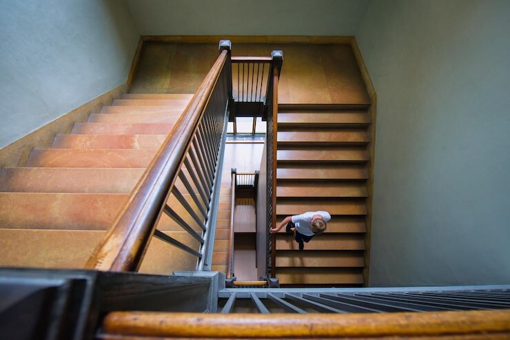 How a New Staircase Railing Can Instantly Update Your Home's Interior