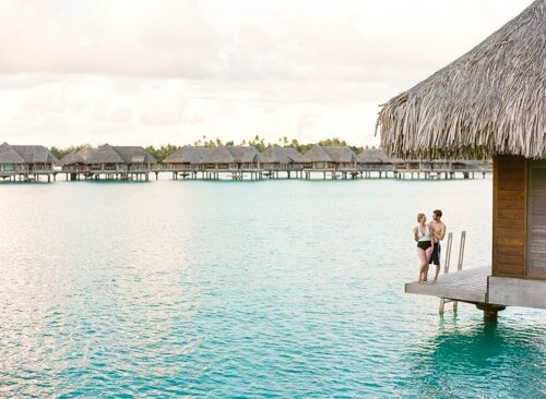 View-Intercontinental-Thalasso-Bora-Bora-couple-photoshoot-1