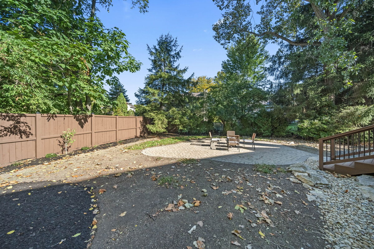 99-web-or-mls-A7407602