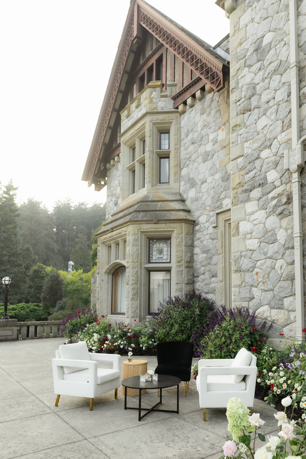 MeghanHemstra-Romantic-Hatley-Castle-Wedding-71