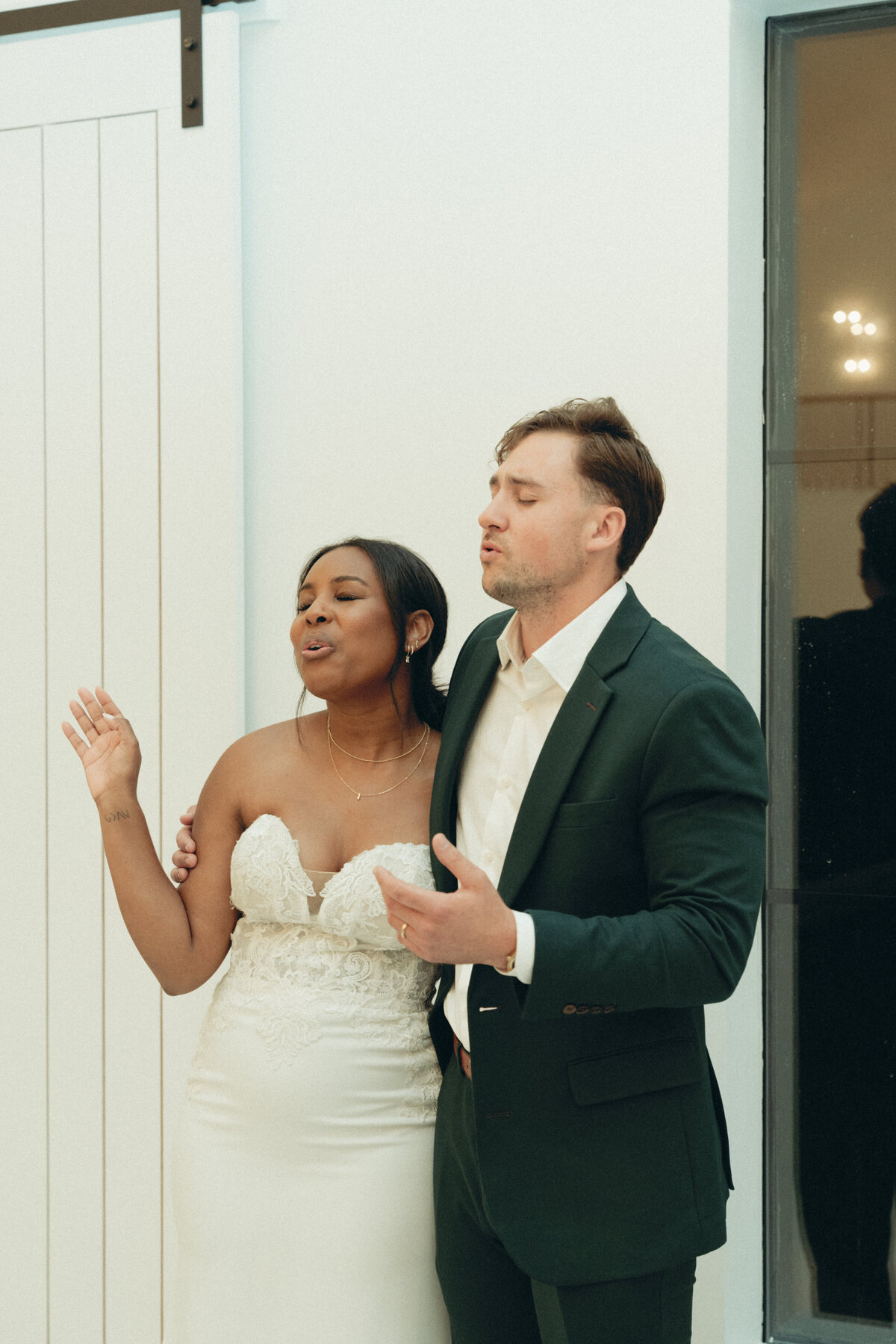 joey & alyse wedding photos - lizarrietaphotography-859