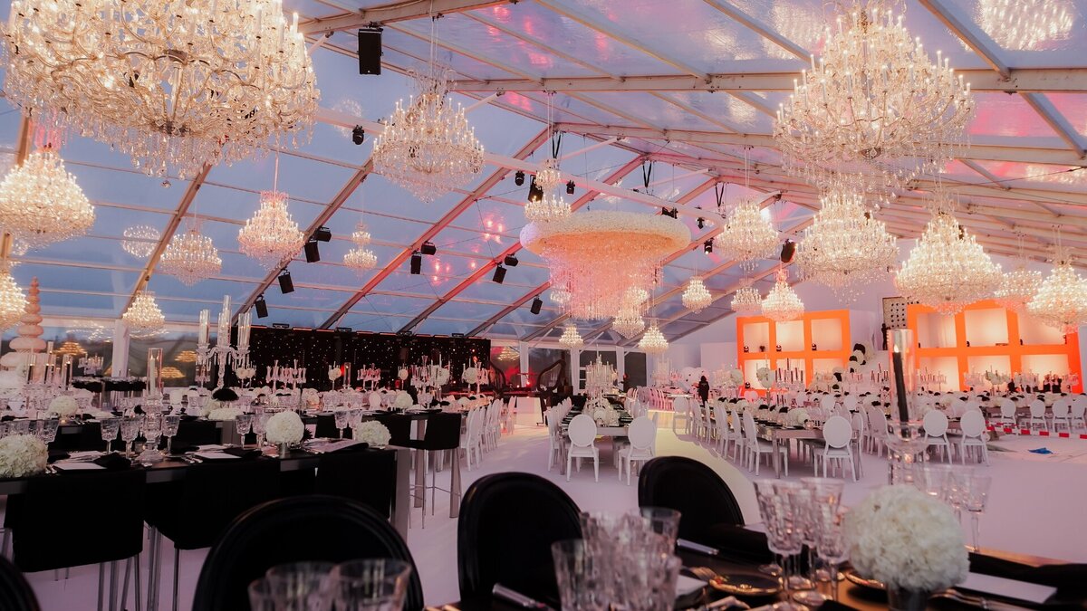 Fairytale Castle Wedding Chateau de Chantilly France by @alejandrapoupelevents 1