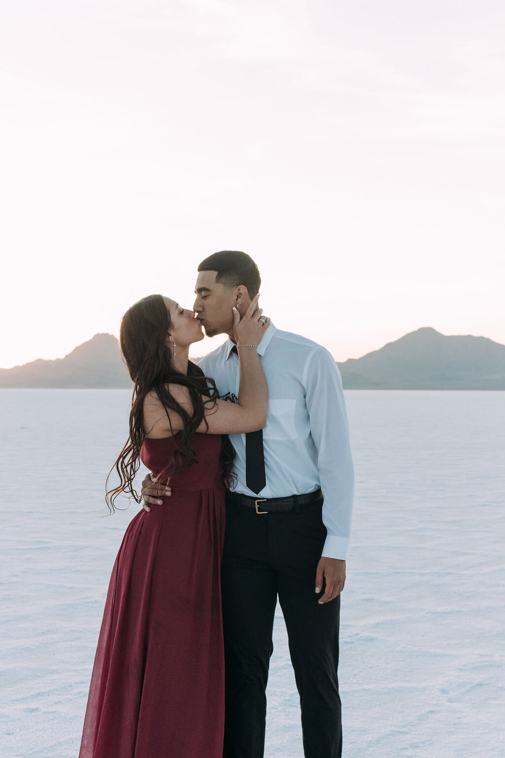 Joyce Li Photography Destination Wedding Elopement Engagement Lifestyle Portrait Photographer West Coast Seattle Washington California saltflatsengagement-23