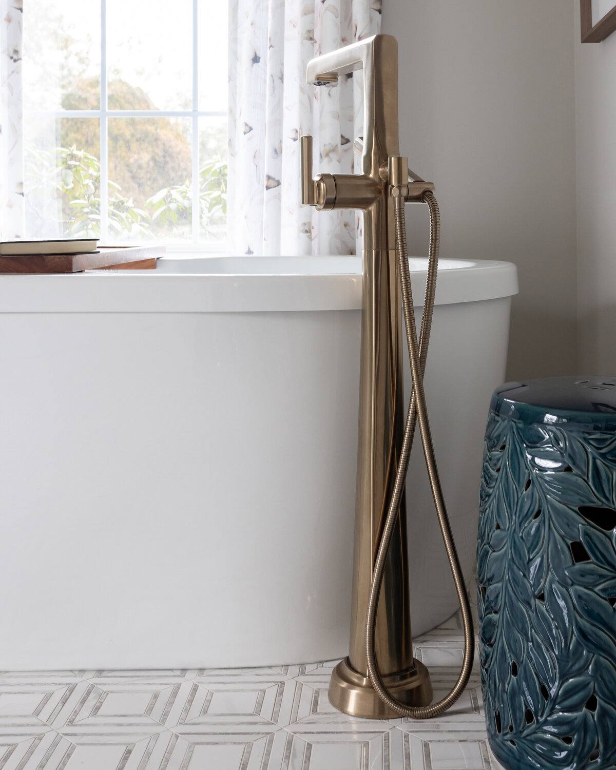 KatCoInteriors-Tiessen-Ensuite-20