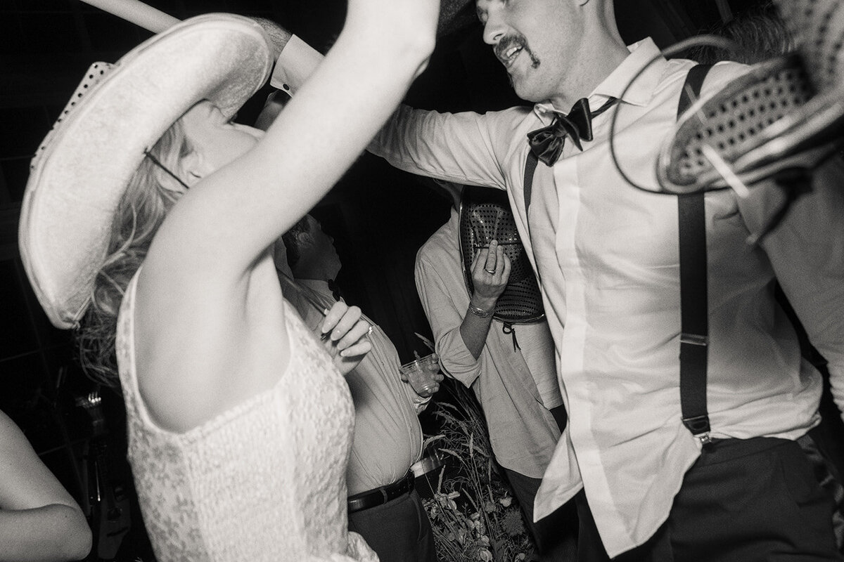 Lauren & Mac Dancing-355-2
