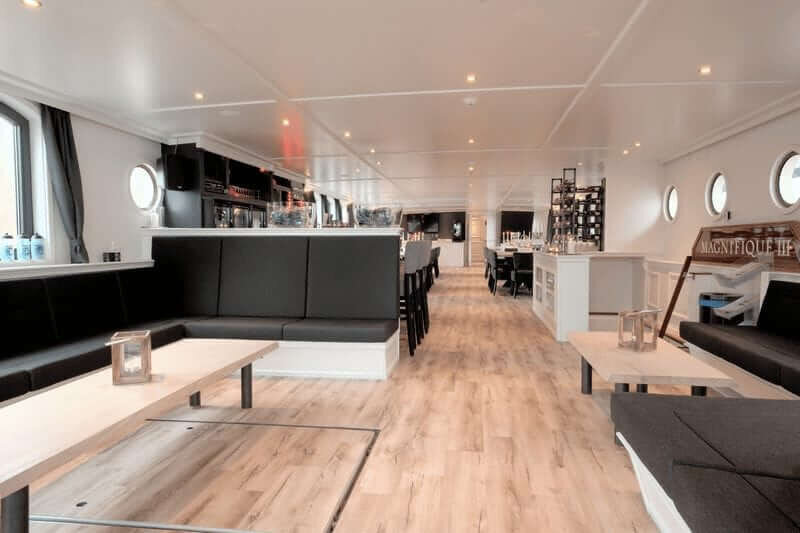 Magnifique_3_lounge_1