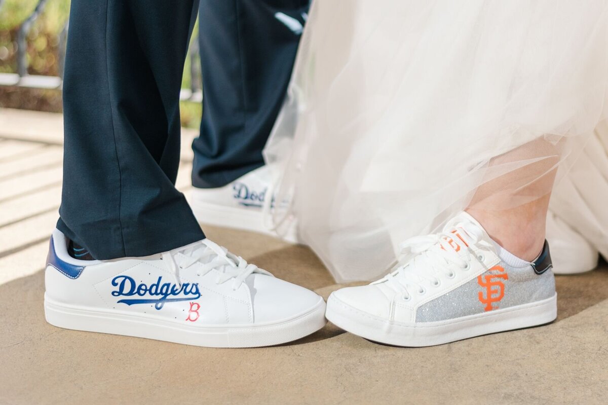 dodgers-giants-sneakers-wedding-couple