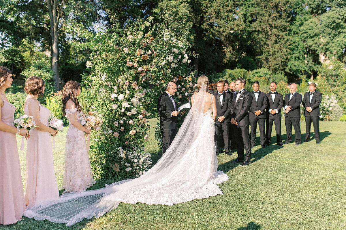 Maïlys Fortune Photography Husband Wife Wedding Weddings Photography France Switzerland Italy Timeless Dreamy Imagery Bilingual French English Destination Weddings Destination Wedding Provence French Riviera Paris Lake Como Tuscany69
