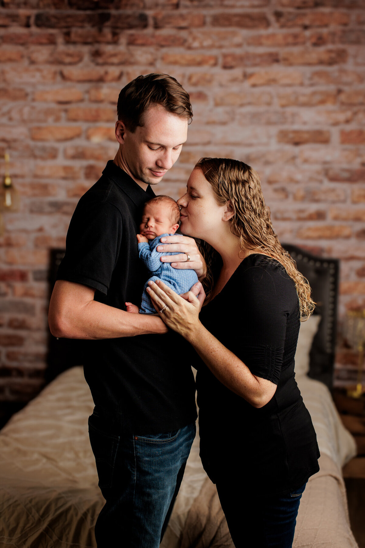 Lifestyle newborn photography NW Arkansas, best lifestyle newborn photography Fayetteville Arkansas, professional newborn photos near me, newborn photography packages