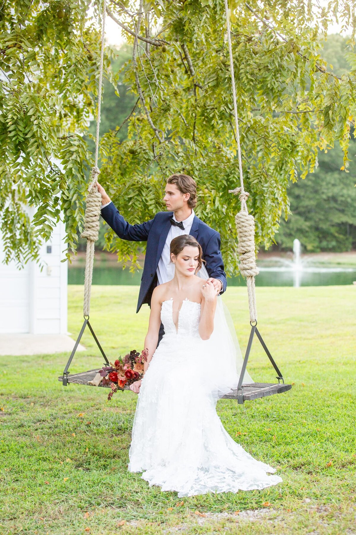 large-swing-wedding-walnut-hill