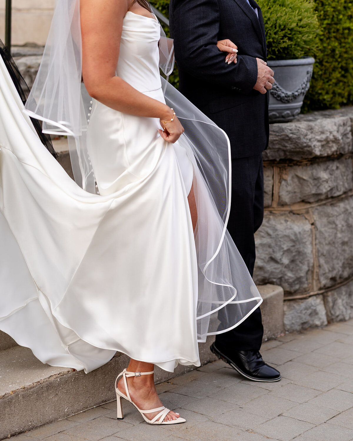 BluffViewArtDistrictWedding_0305