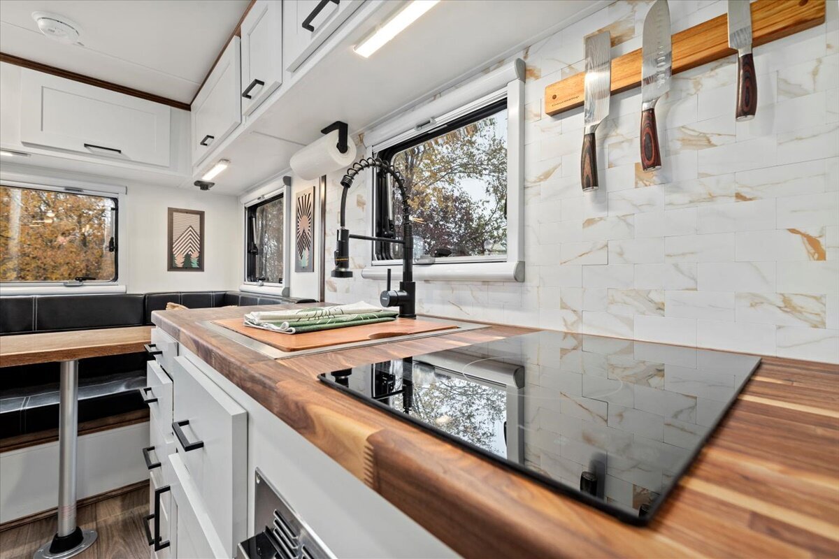 20-1050 Cascade Rd Building 4_020