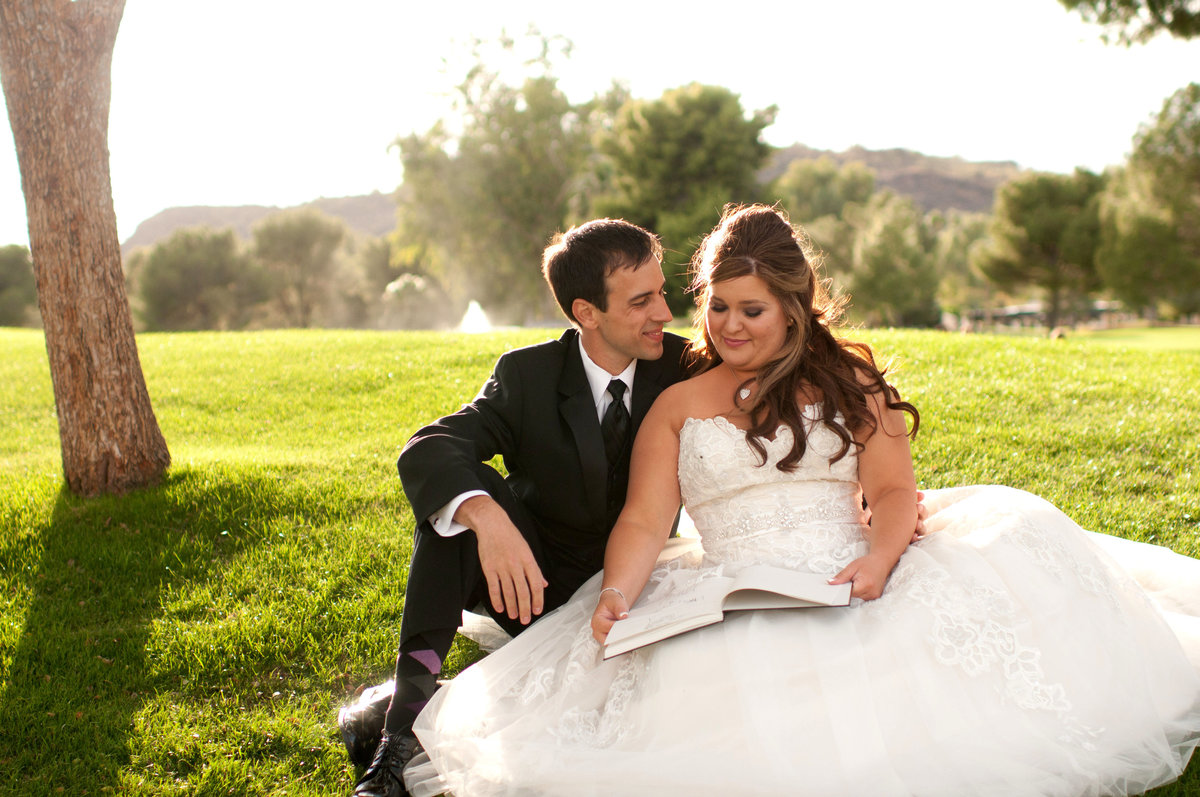 Outdoor wedding photographer in Los Angeles California. Southern California outdoor romantic wedding for the romantic couple.