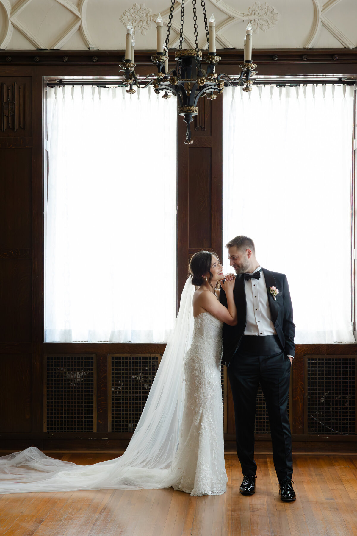 luxury hotel kansas city wedding -34