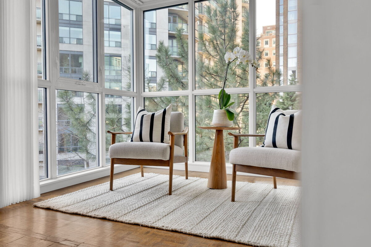 35-web-or-mls-8_017_Living Room