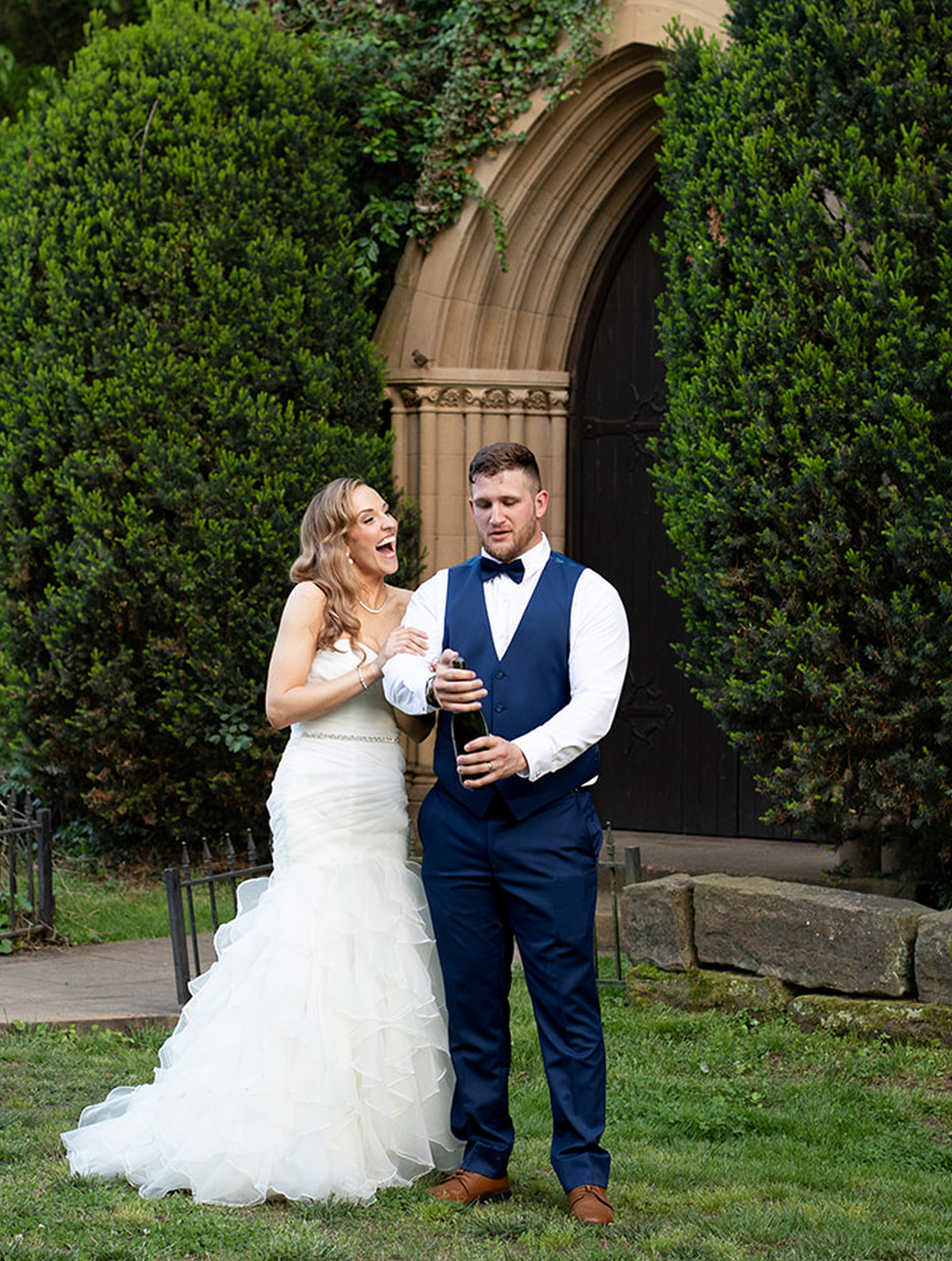 arkansas-wedding-photographer-champagne-celebration