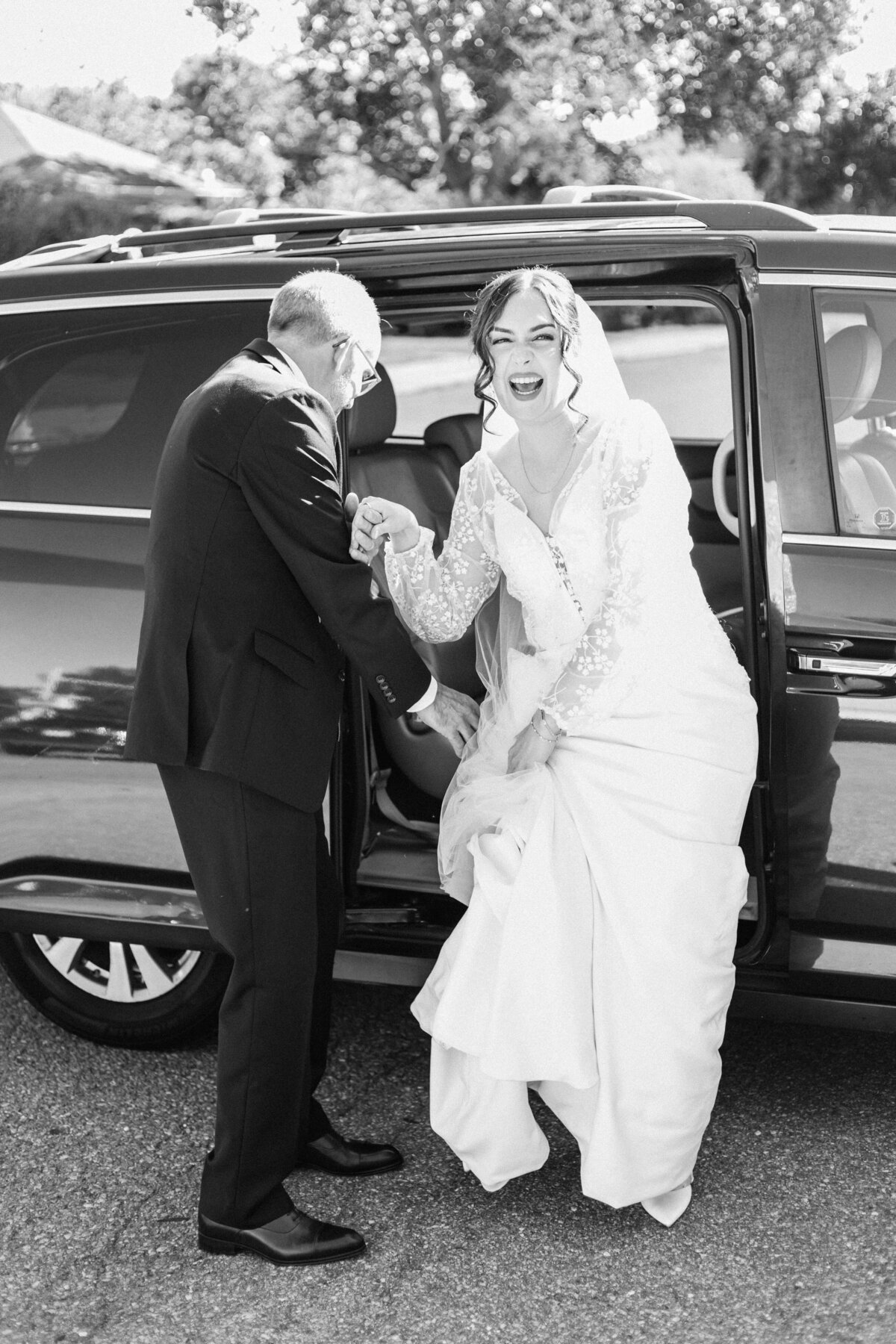 Gabriella & Connor Wedding Sneak Peeks-29