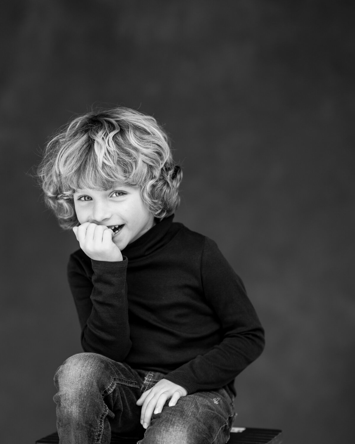 black-and-white-childrens-portraits-xan-heller-2220