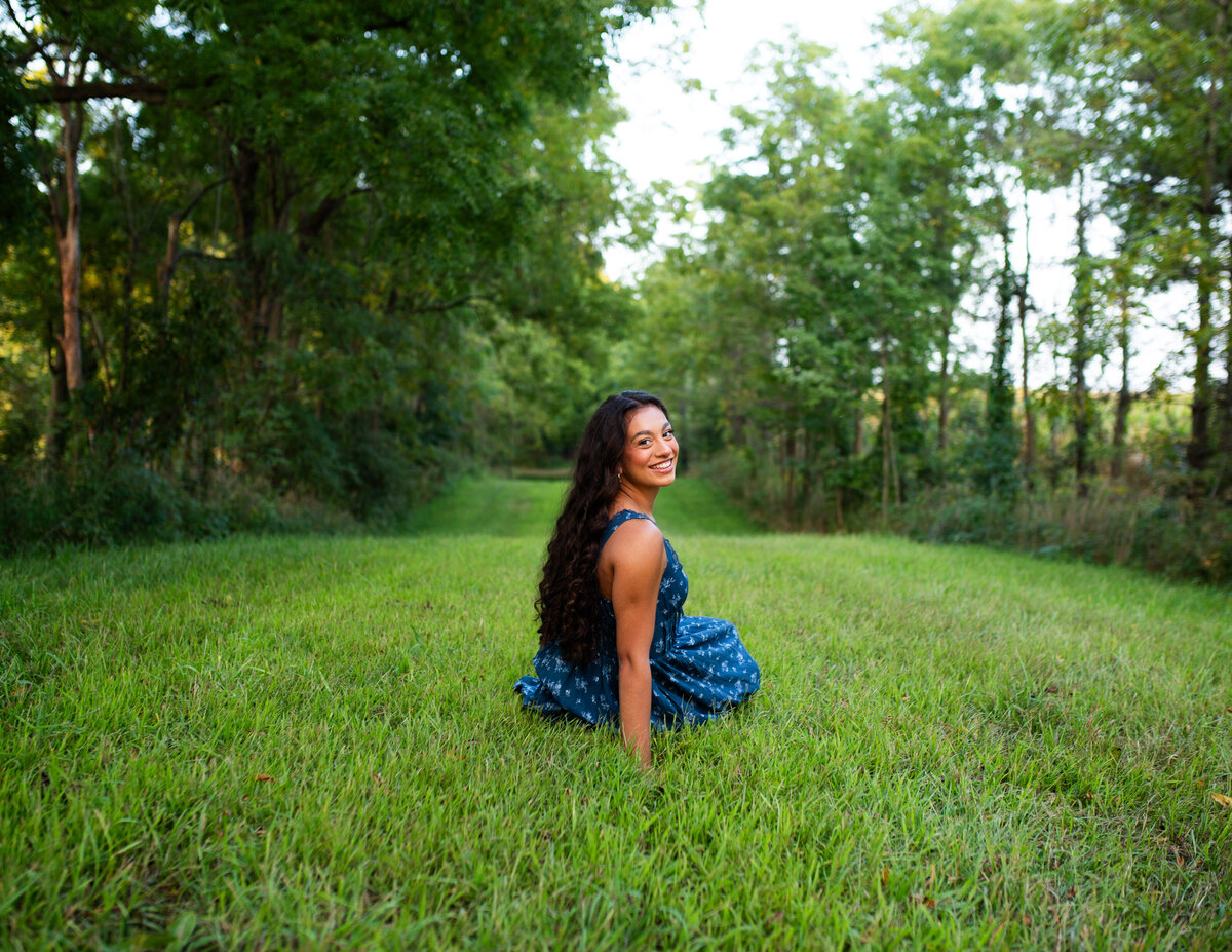 Brighton-michigan-senior-portrait-photographer-anadalai-photography
