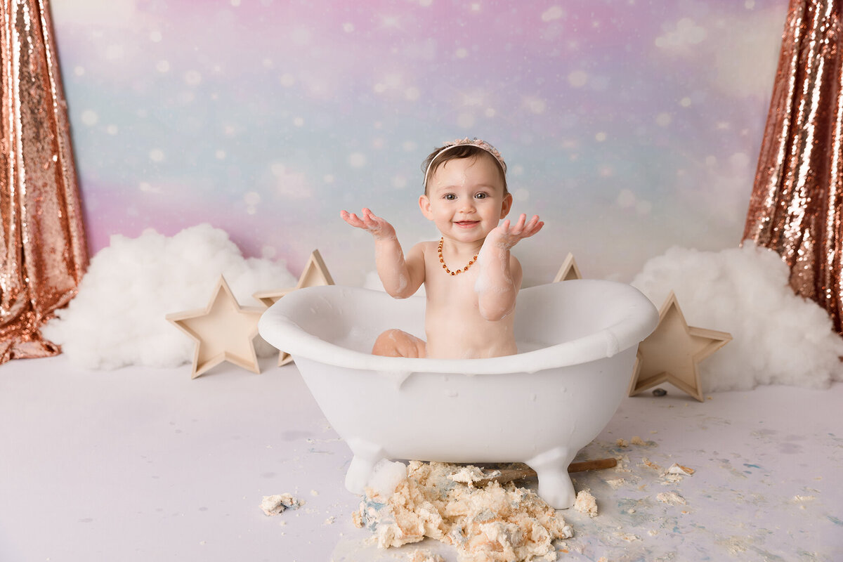Elevate your family moments with Aurora Joy Photography, your trusted Melbourne and Bendigo photographer. From baby photos to cake smash delights, family portraits, maternity sessions, and newborn photography, our skilled team captures the beauty of every milestone