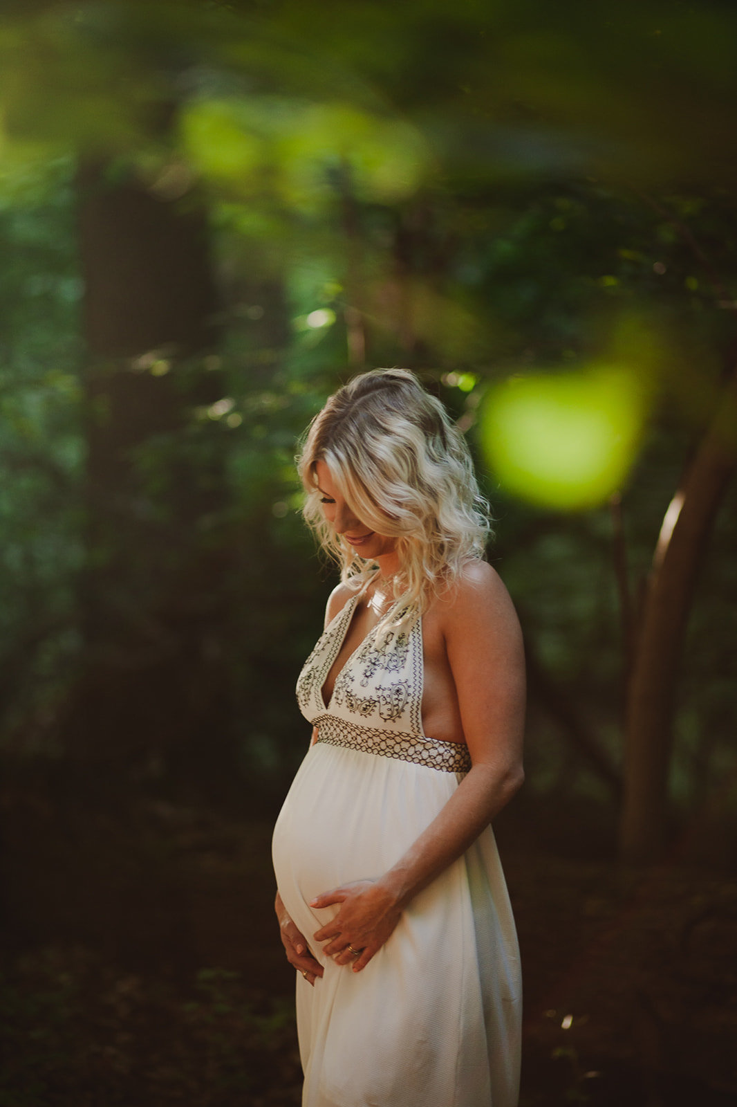 17_Maryland-Summer-Boho-White-Dress-Maternity-Couple-Woods