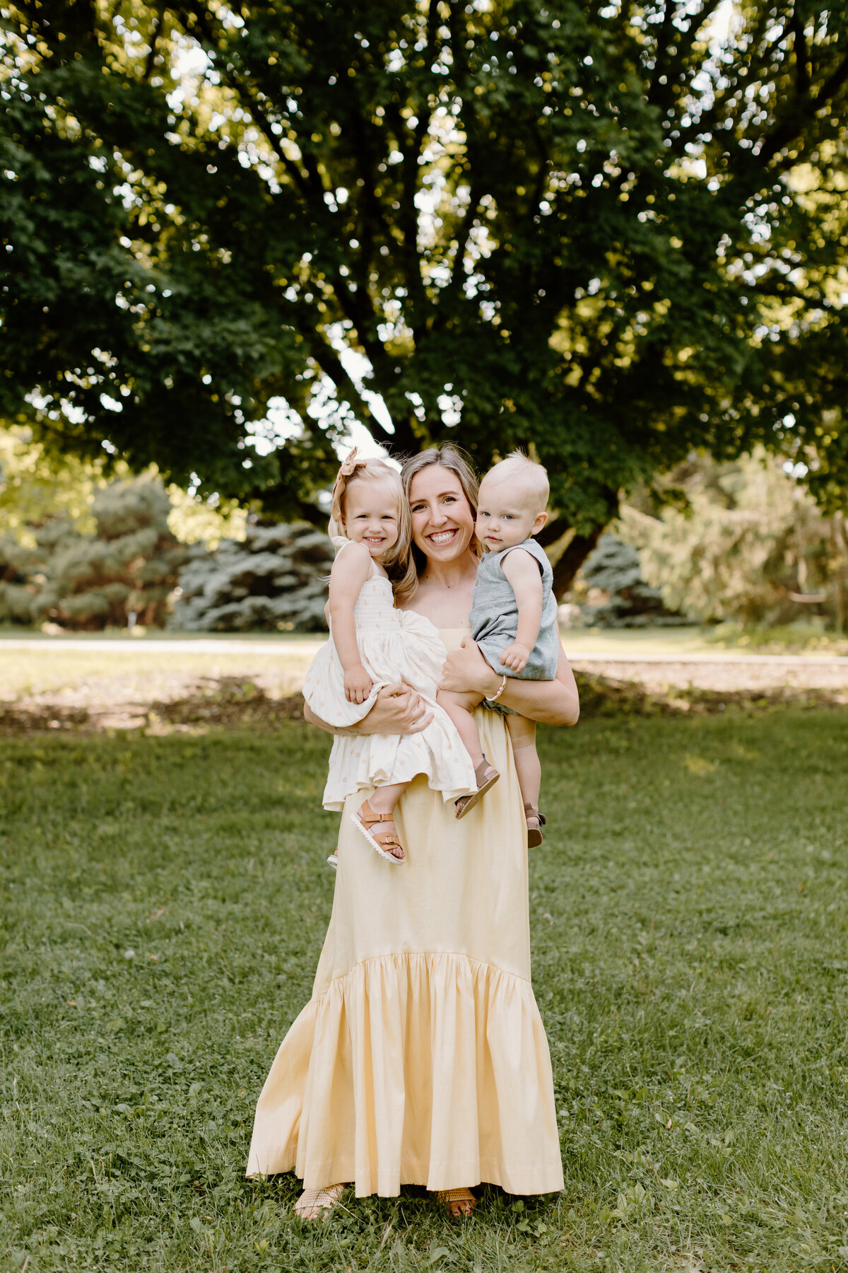 christina_ney_photography_wedding_engagement_lifestyle_photographer_dubuque_iowa_wedding_planning_assistance_adventurous_bold_laidback Family Photography19