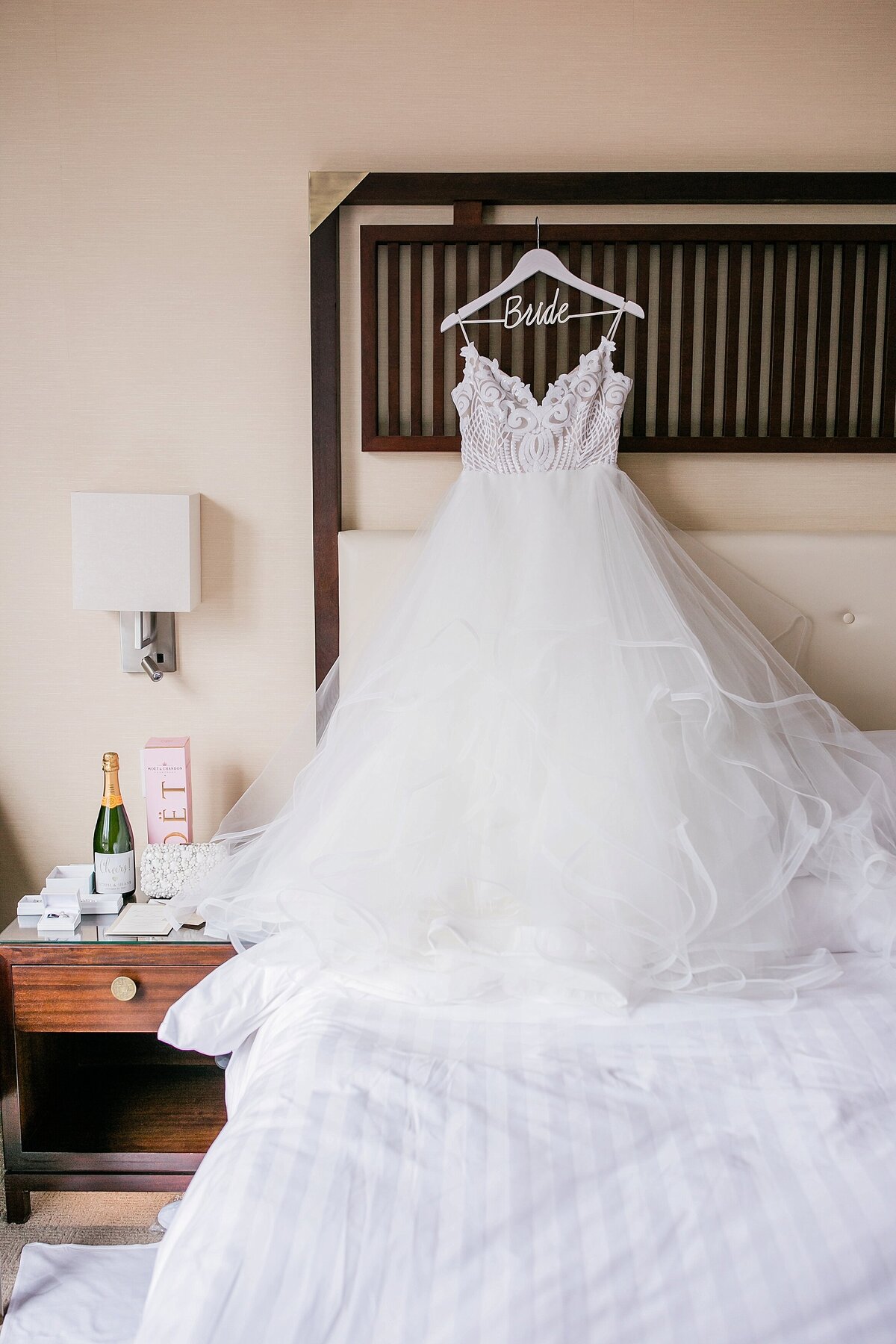 Toronto-Shangri-la-Wedding-Photographer-LauraClarkePhotos_0080