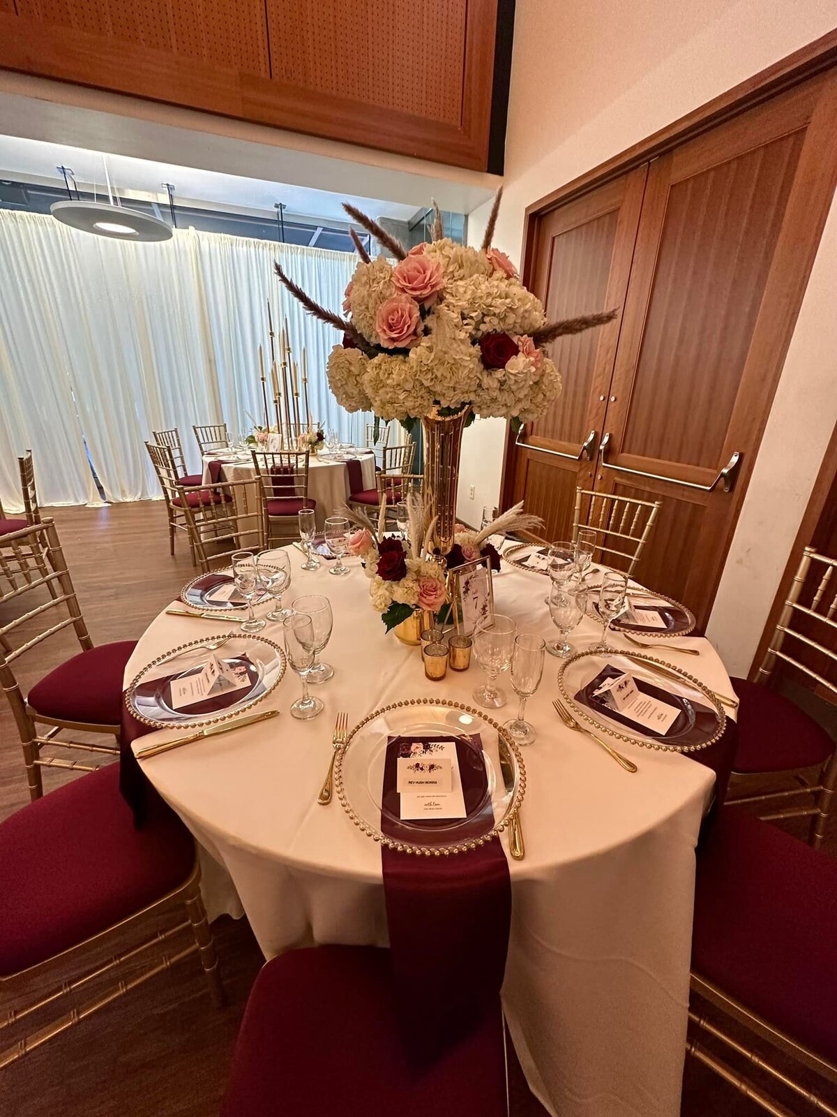 herron-wedding-table-display