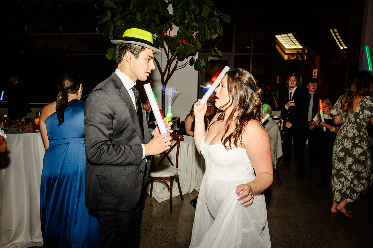 urban-daisy-wedding-12