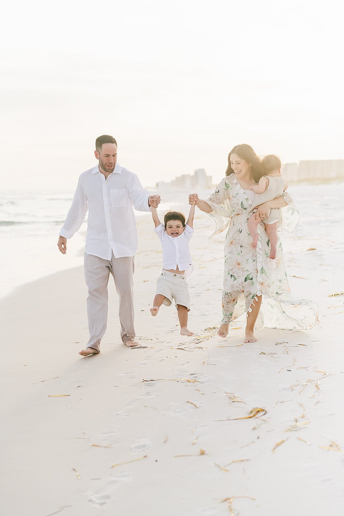 beautiful familly photographed by Andrea Krey Photography an Destin photographer