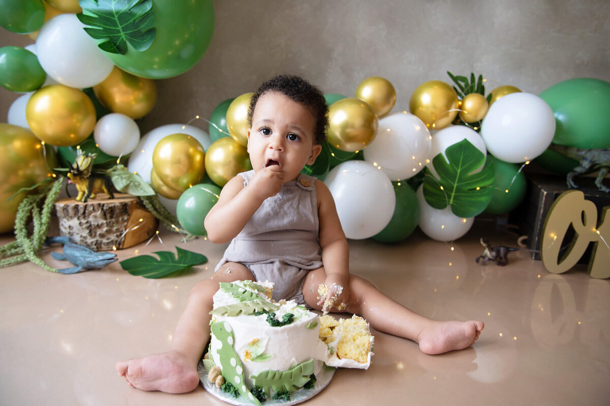cake-smash-photographer-Burlington-75