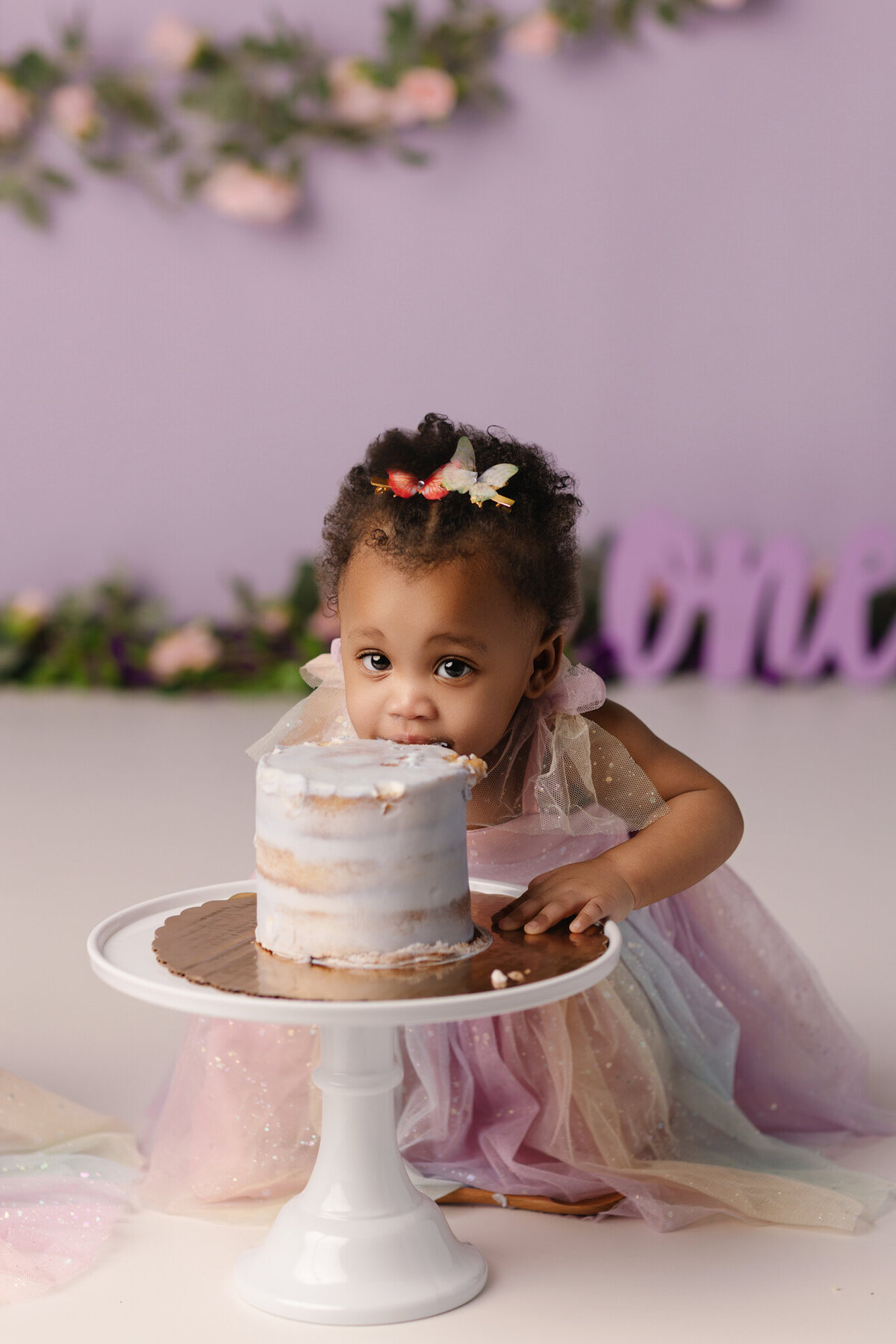 best cake smash photographer near me, NW Arkansas cake smash photography, baby photographer near me, NW Arkansas milestone sessions