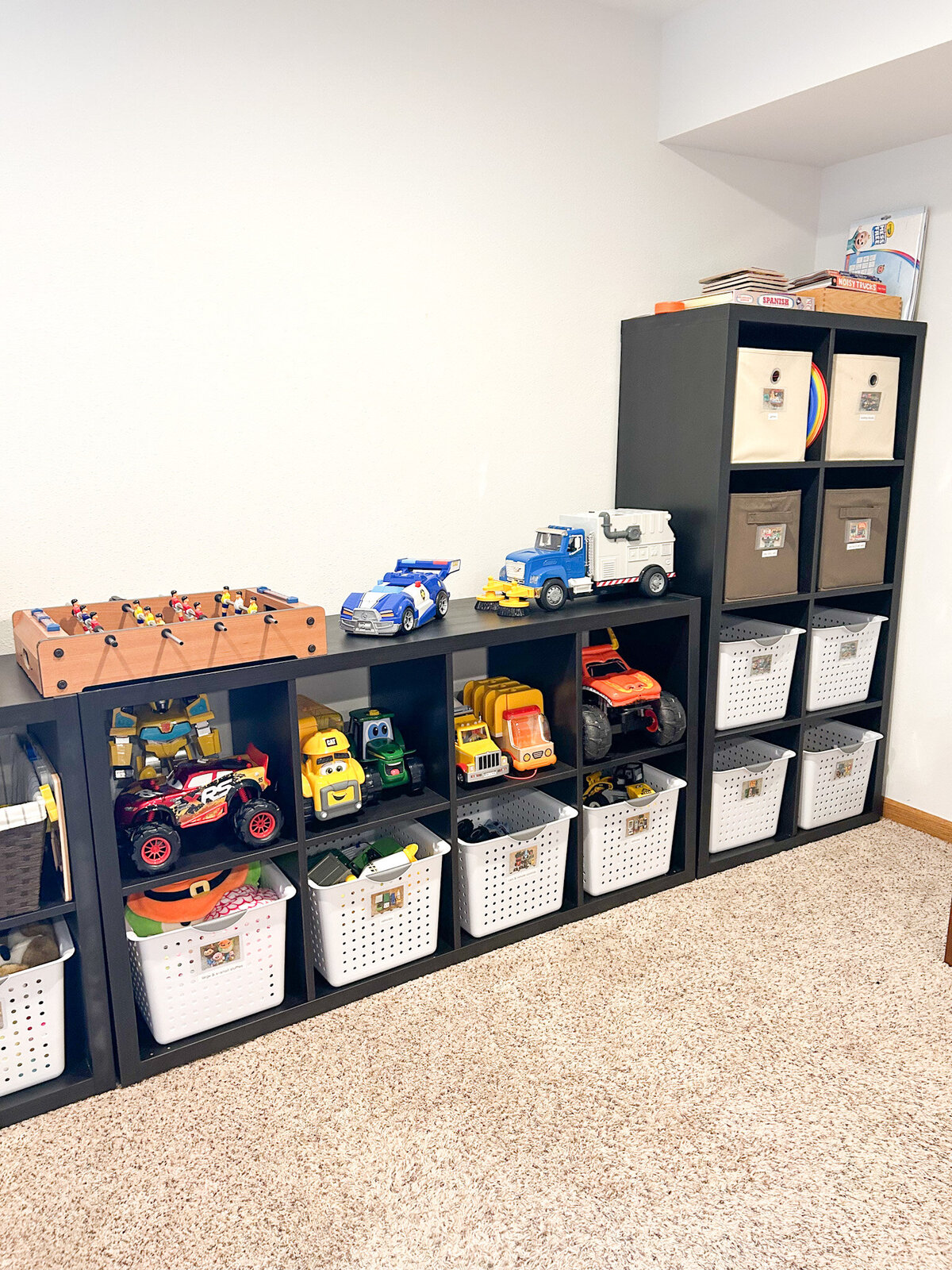 playroom-labels-organized-tidy