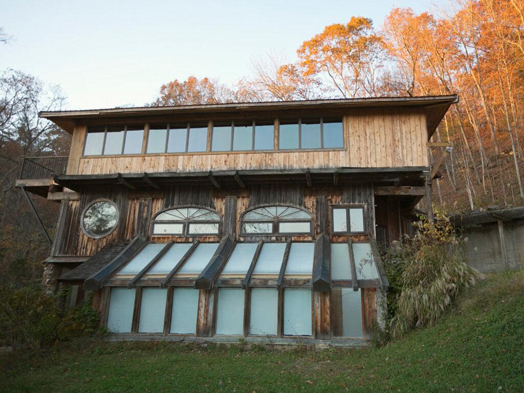 SHOWIT BIG HOUSE 