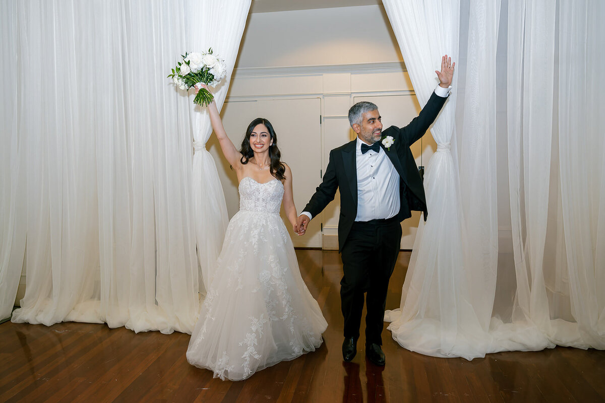 Swan-House-Alanta-history-center-documentary-best-photographer-wedding-dejauregui-photography-114
