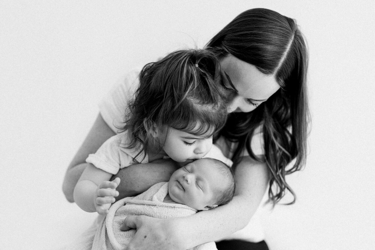 240503-BradyReid-Newborn-AP024BW