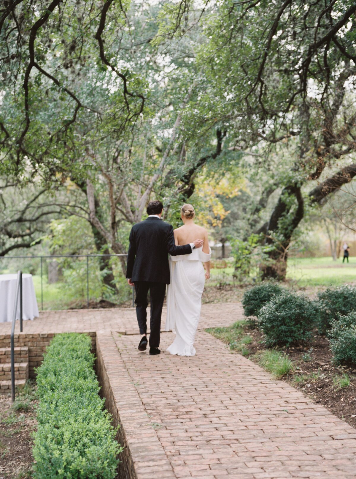 36_Austin_Wedding_Photographer_Mattie's_Green_Pastures