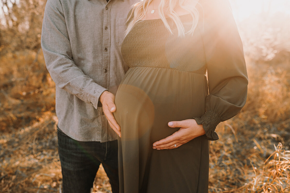 larsen-maternity-bismarck-outdoor-40