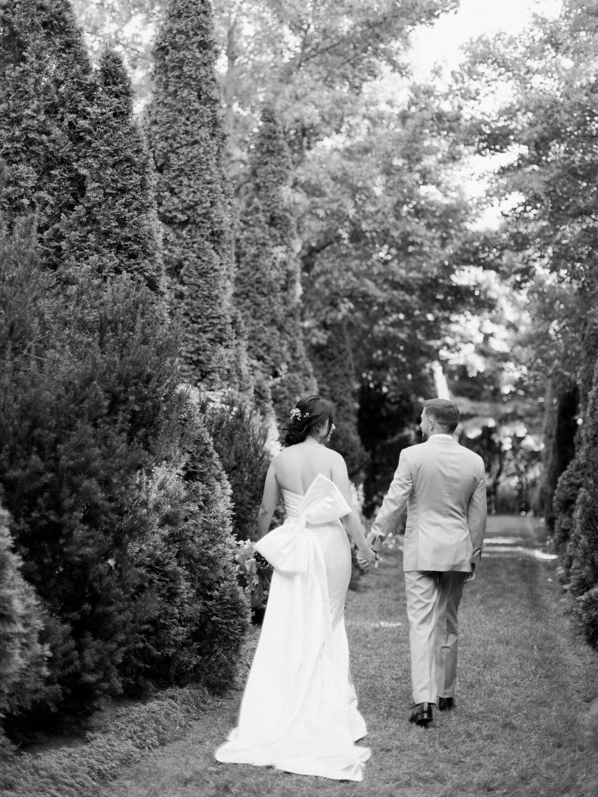 cranberry-creek-gardens-ontario-film-fine-art-wedding-photographer-niagara_0062