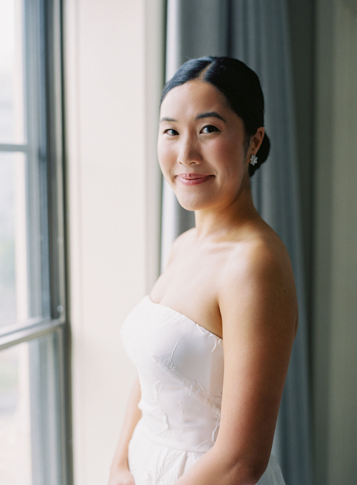 Vicki Grafton Elevated DC Wedding Photographer Meridian House 044