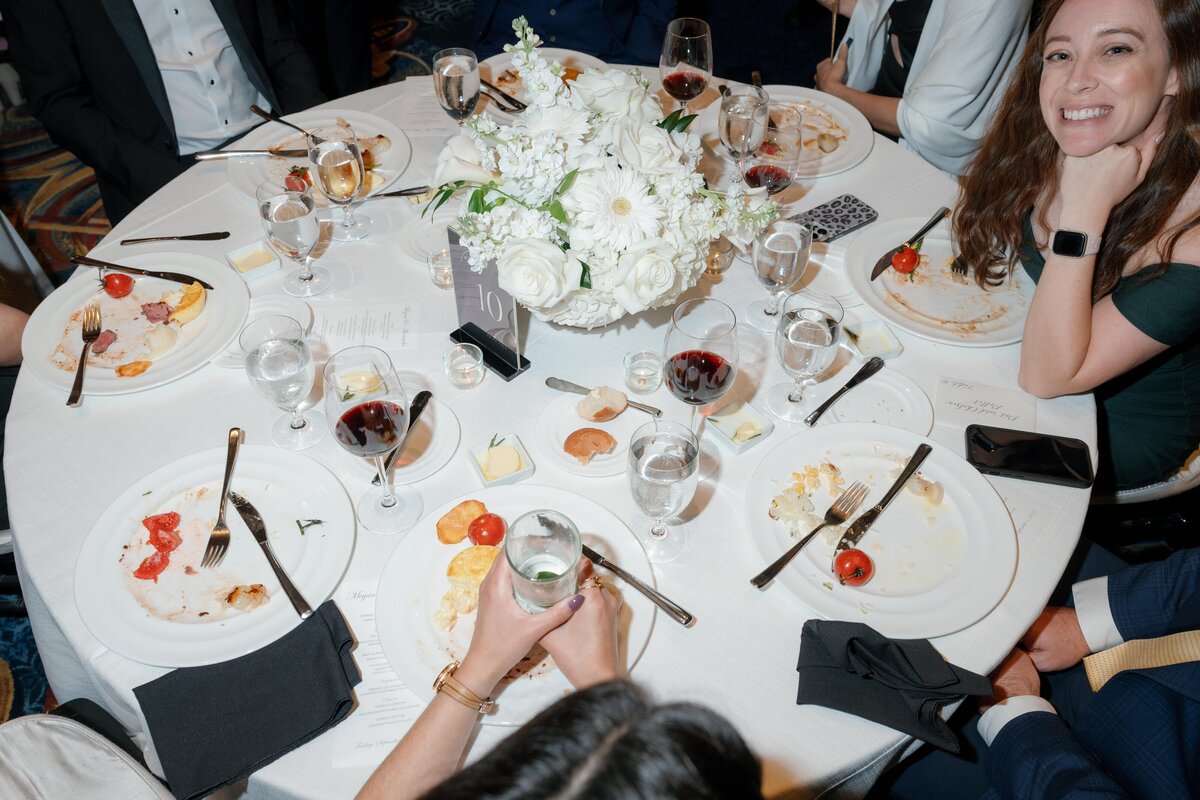 guest-table-wedding-after-dinner