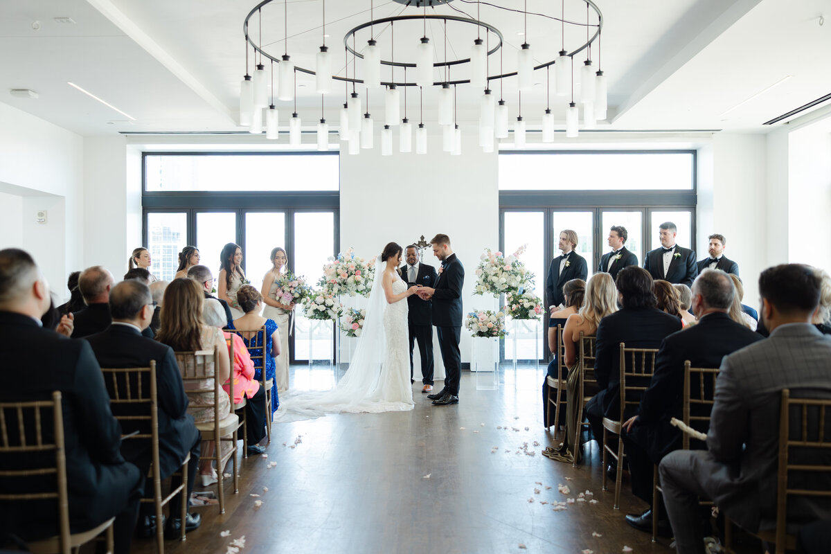 luxury hotel kansas city wedding -58