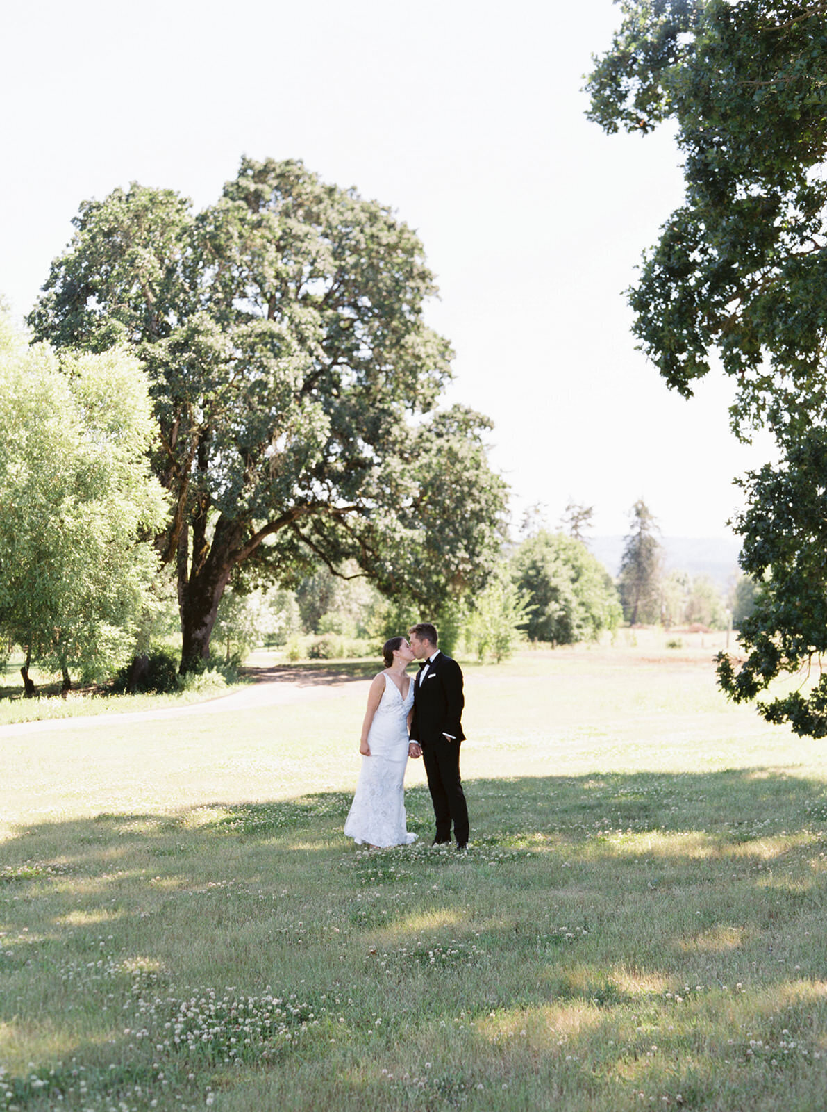 Carlos-Hernandez-Photography-Megan-Trevor-Wedding-Portland-Oregon-160