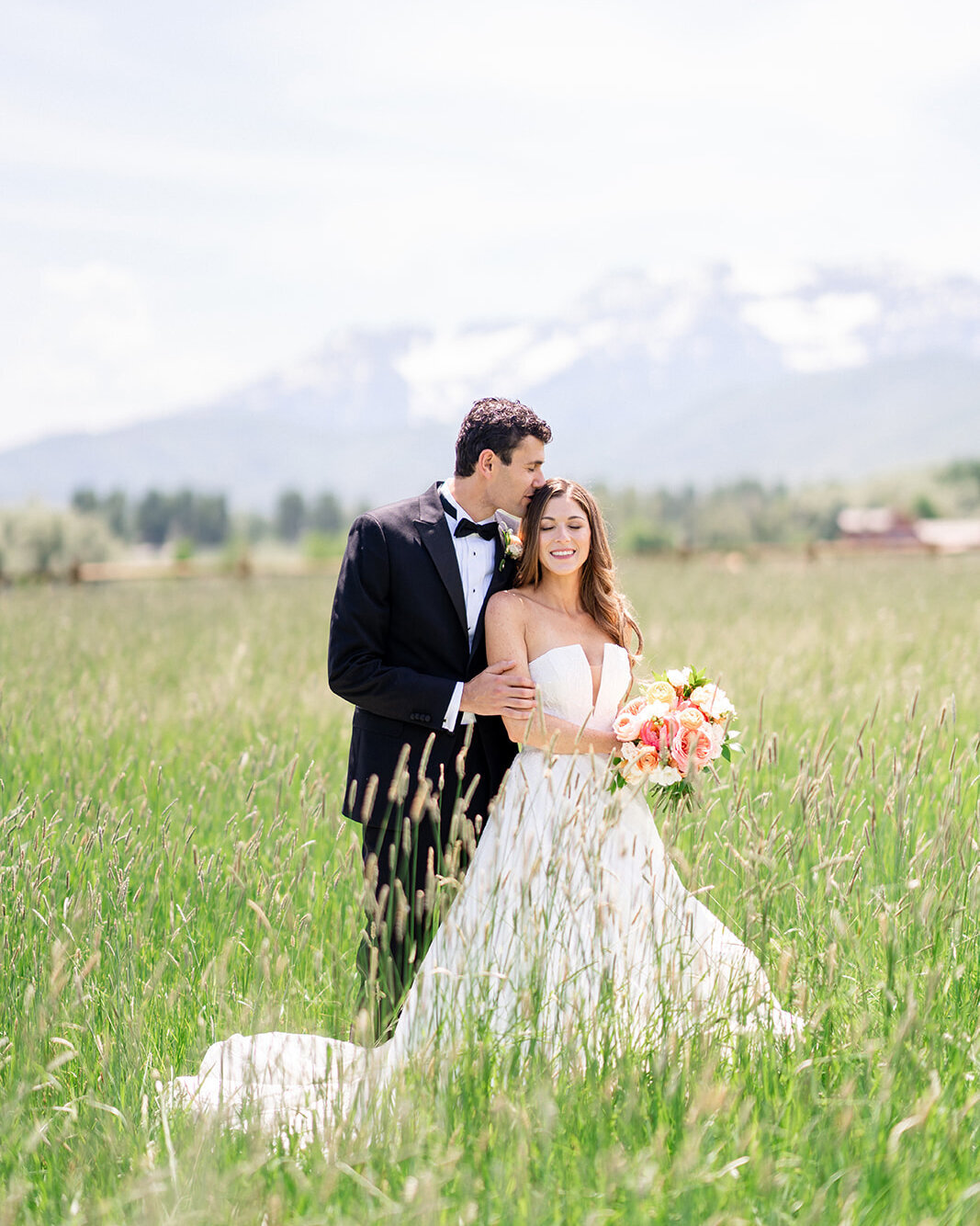river-bottoms-ranch-june-summer-mountain-wedding-pepper-nix-2408-0402