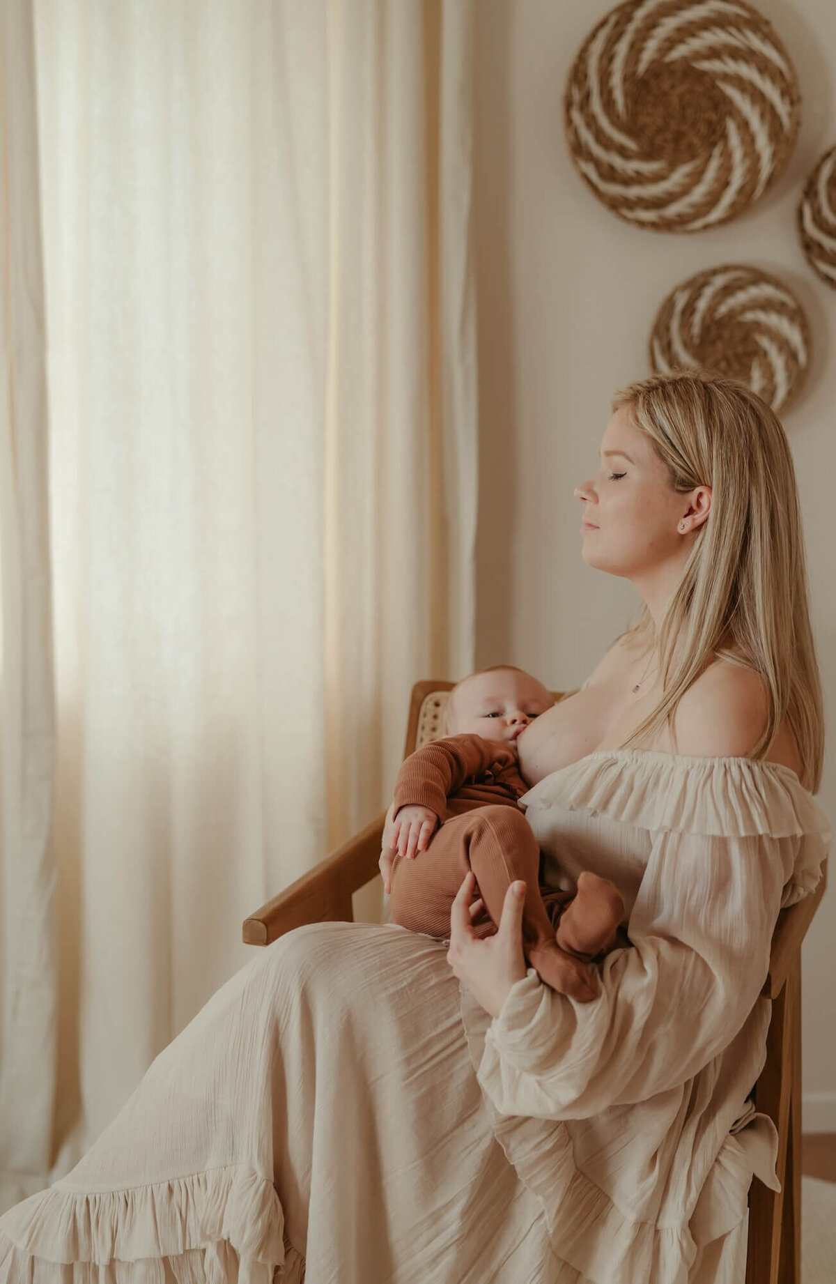 Motherhood shoot Pictured by Valerie Waasland 3