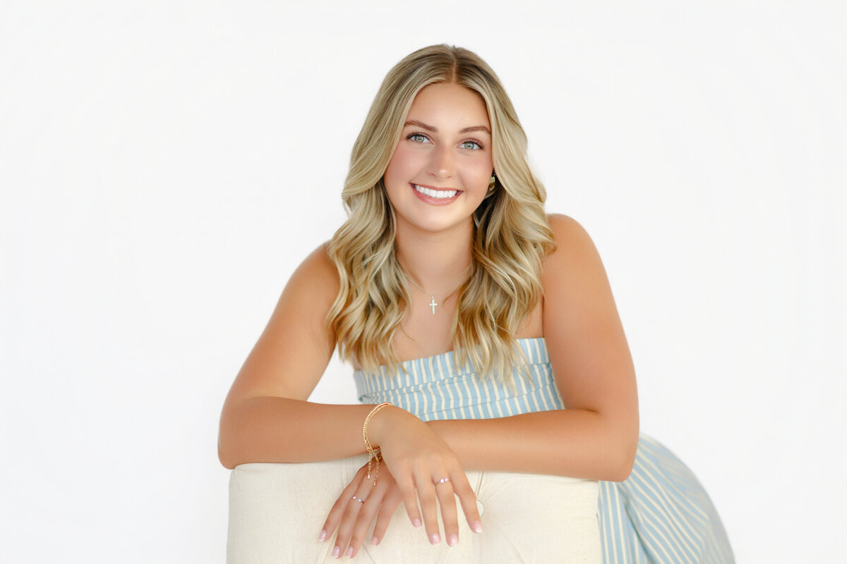 Kansas City Senior Pictures in Studio