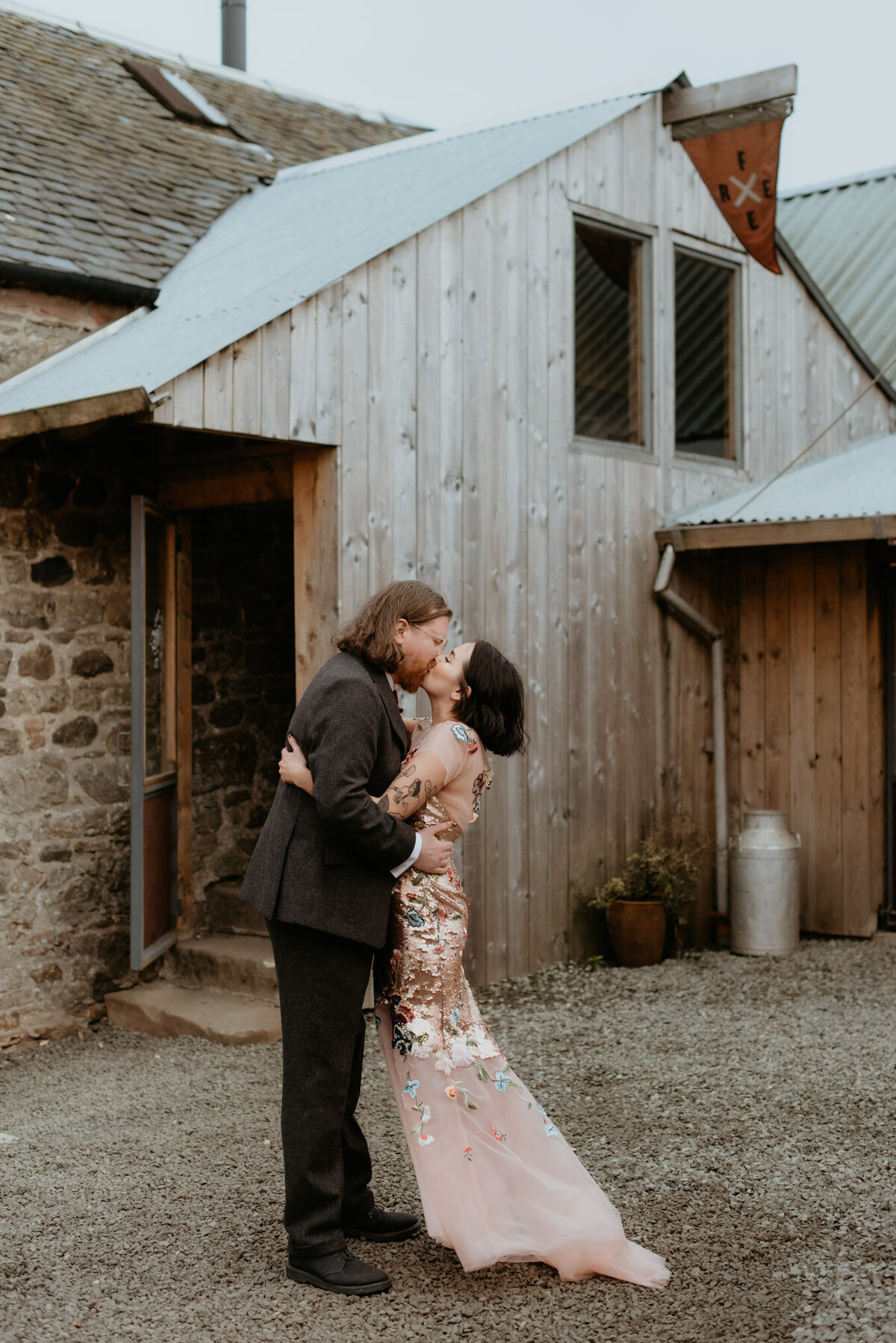 The-free-company-Edinburgh-wedding-2