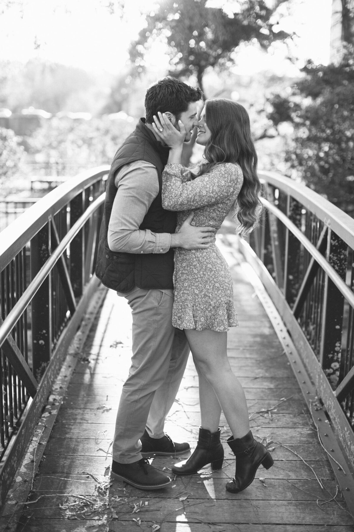 candid-boston-engagement-photographer-zev-fisher065