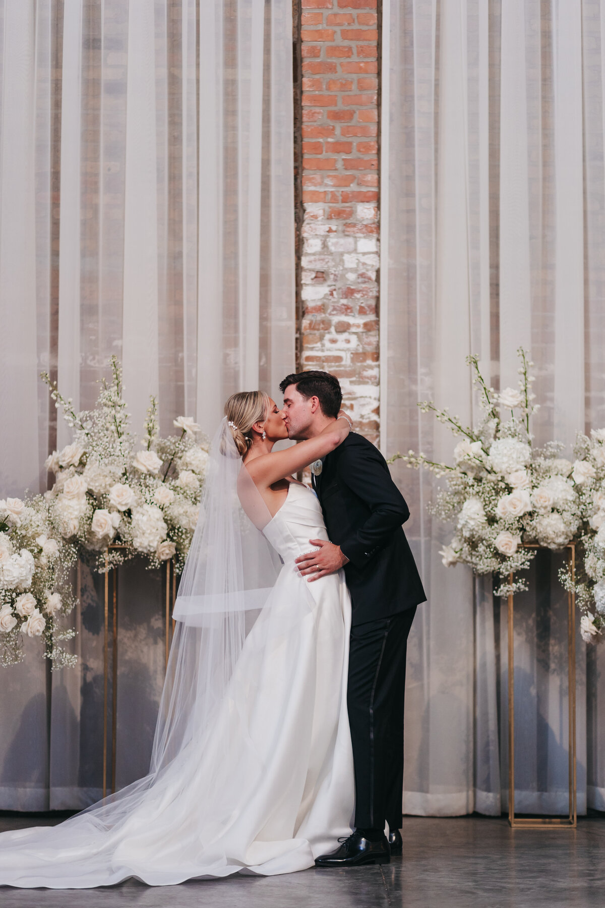 sjb-sarah-jane-bradley-photos-east-coast-philadelphia-new-york-destination-editorial-wedding-photographer-wedding-gallery5-1 Ceremony -171