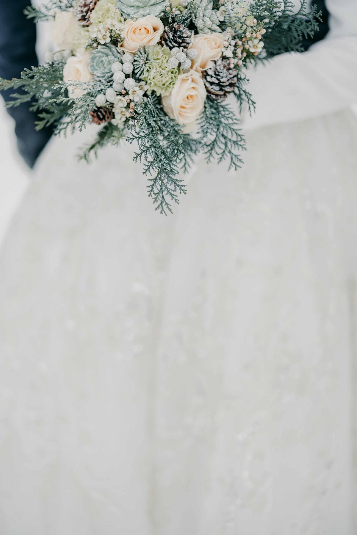 icehotel-weddings-winter-weddings-vinterbröllop-fotograf-kiruna-photographer-wedding-photographer101099